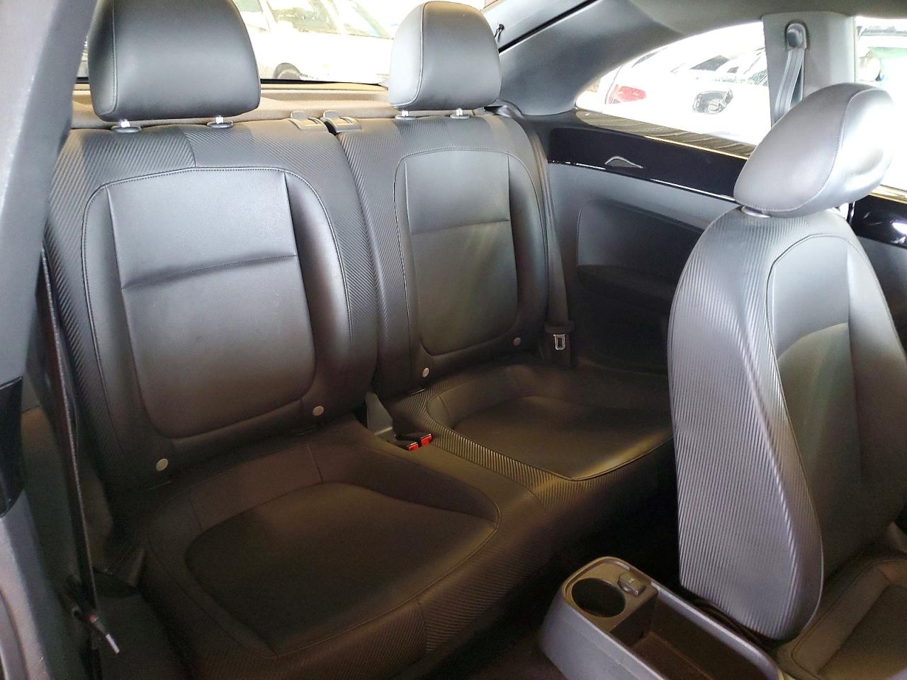 2012 VOLKSWAGEN BEETLE