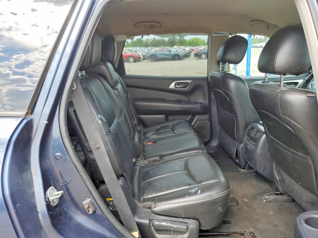 2014 NISSAN PATHFINDER