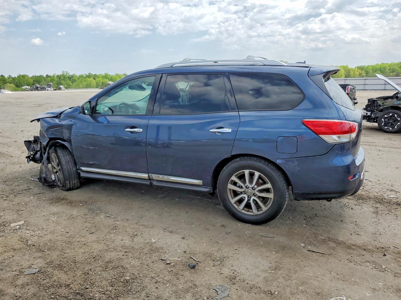 2014 NISSAN PATHFINDER