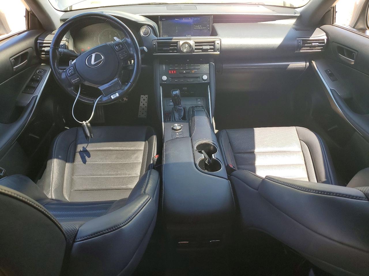 2017 LEXUS IS
