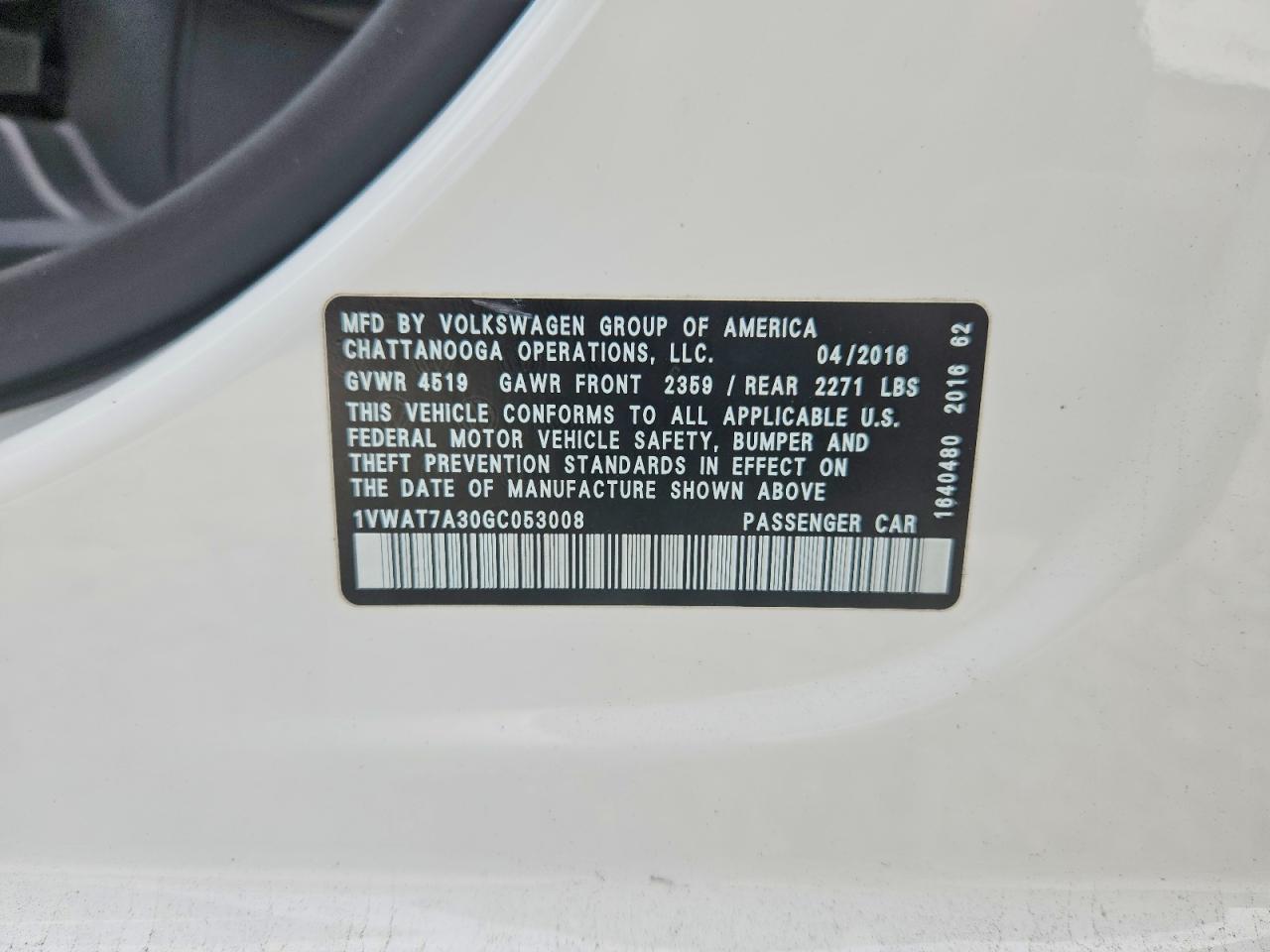 2016 VOLKSWAGEN PASSAT