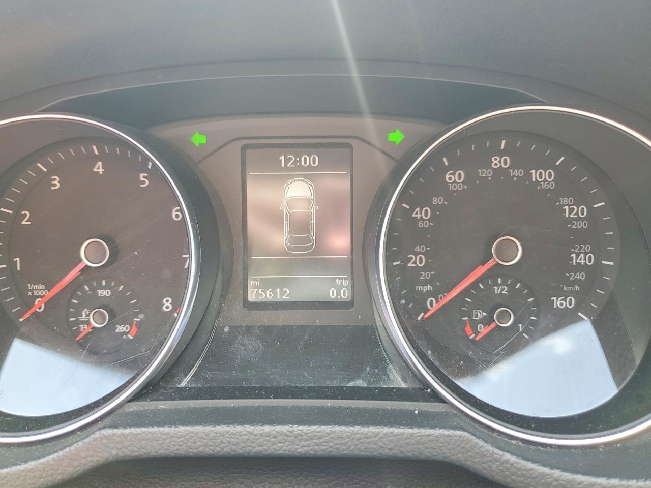 2016 VOLKSWAGEN PASSAT