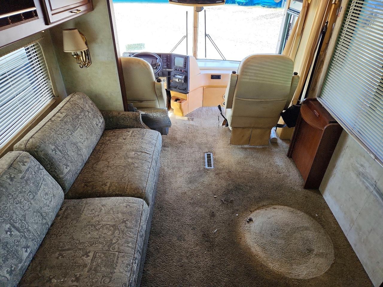 2001 WINNEBAGO ALL OTHER
