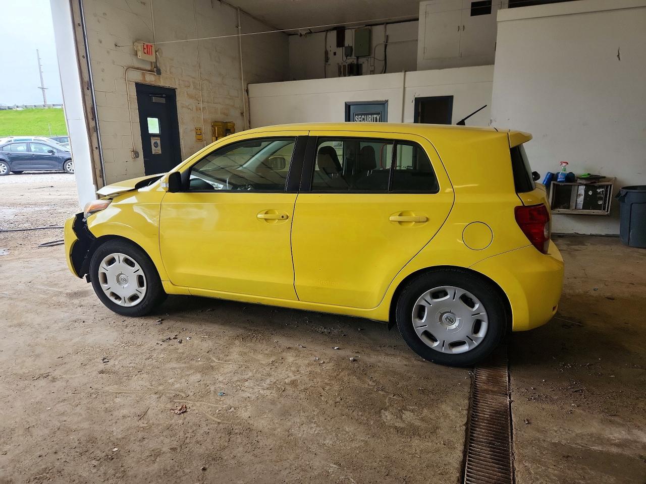 2014 SCION XD