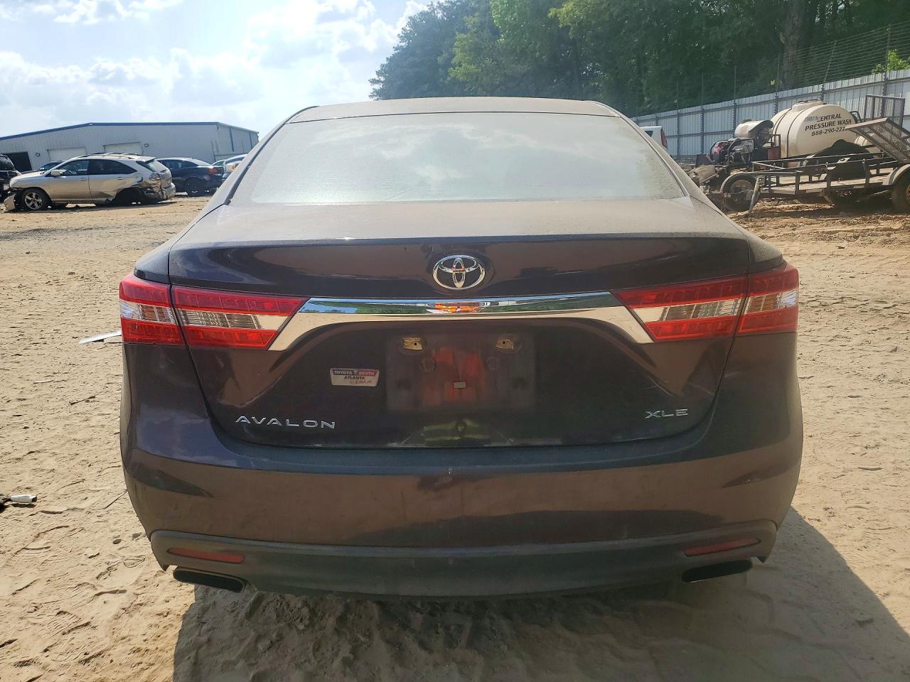 2013 TOYOTA AVALON