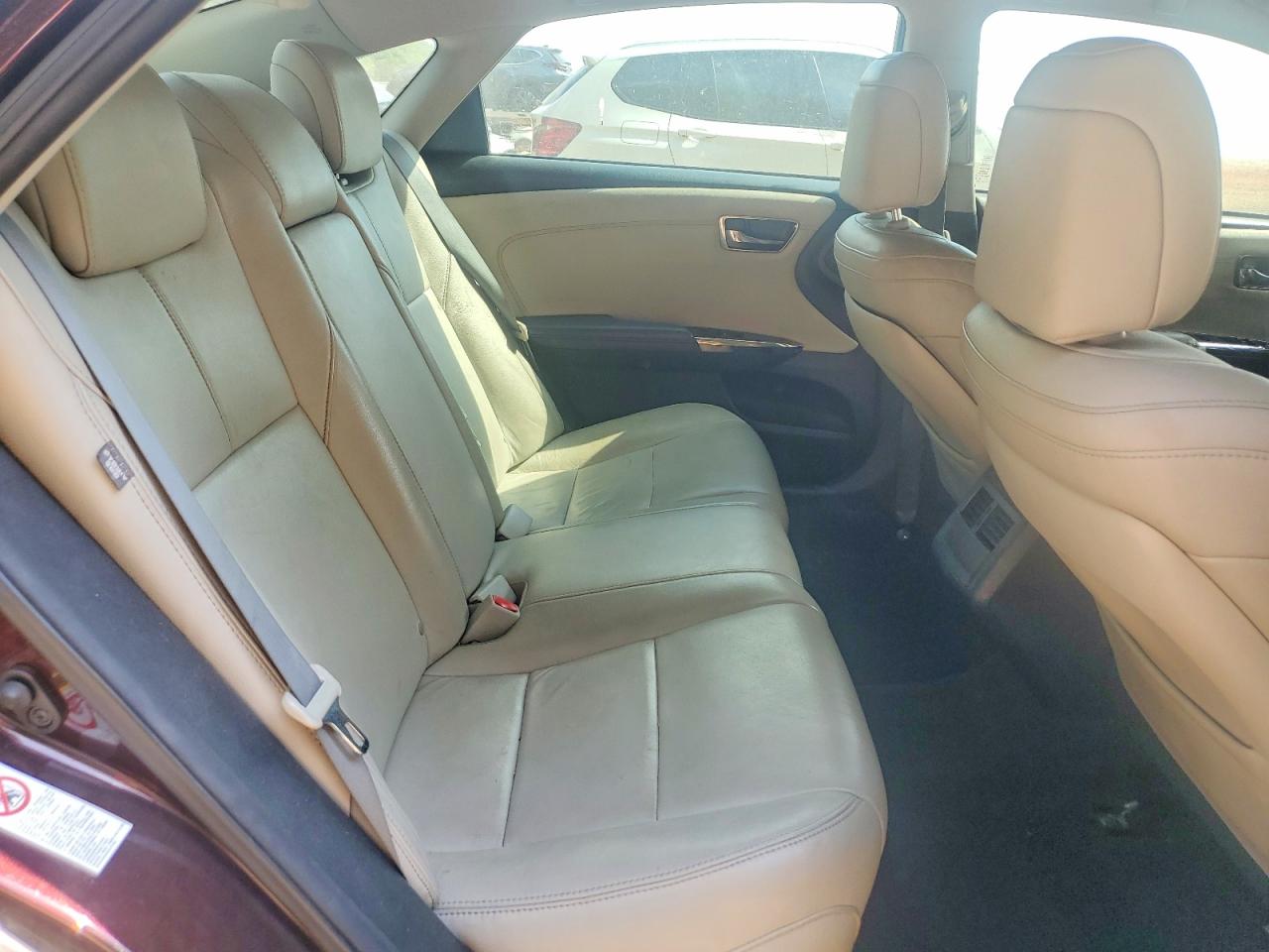 2013 TOYOTA AVALON