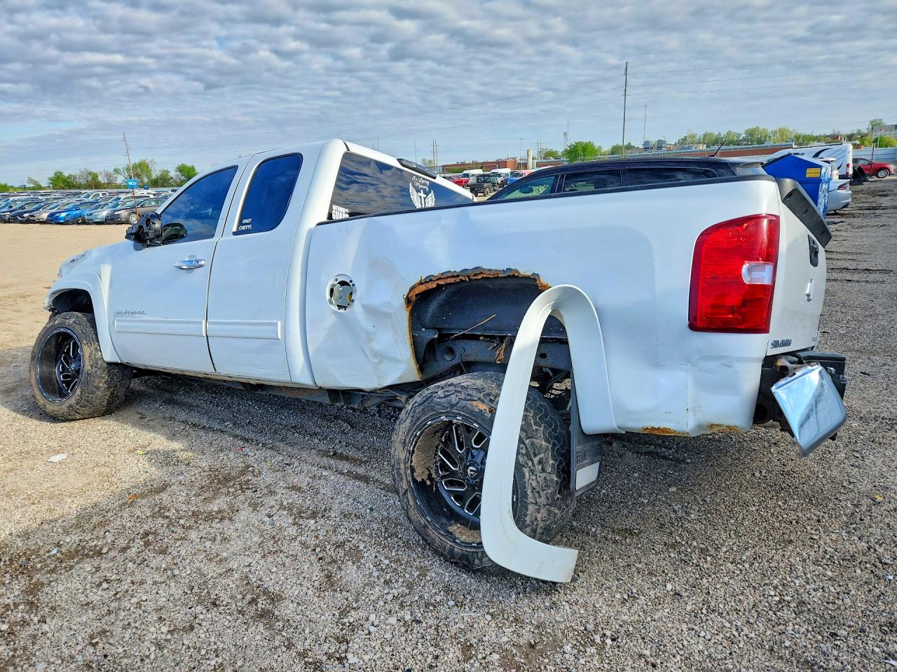 2013 CHEVROLET SILVERADO