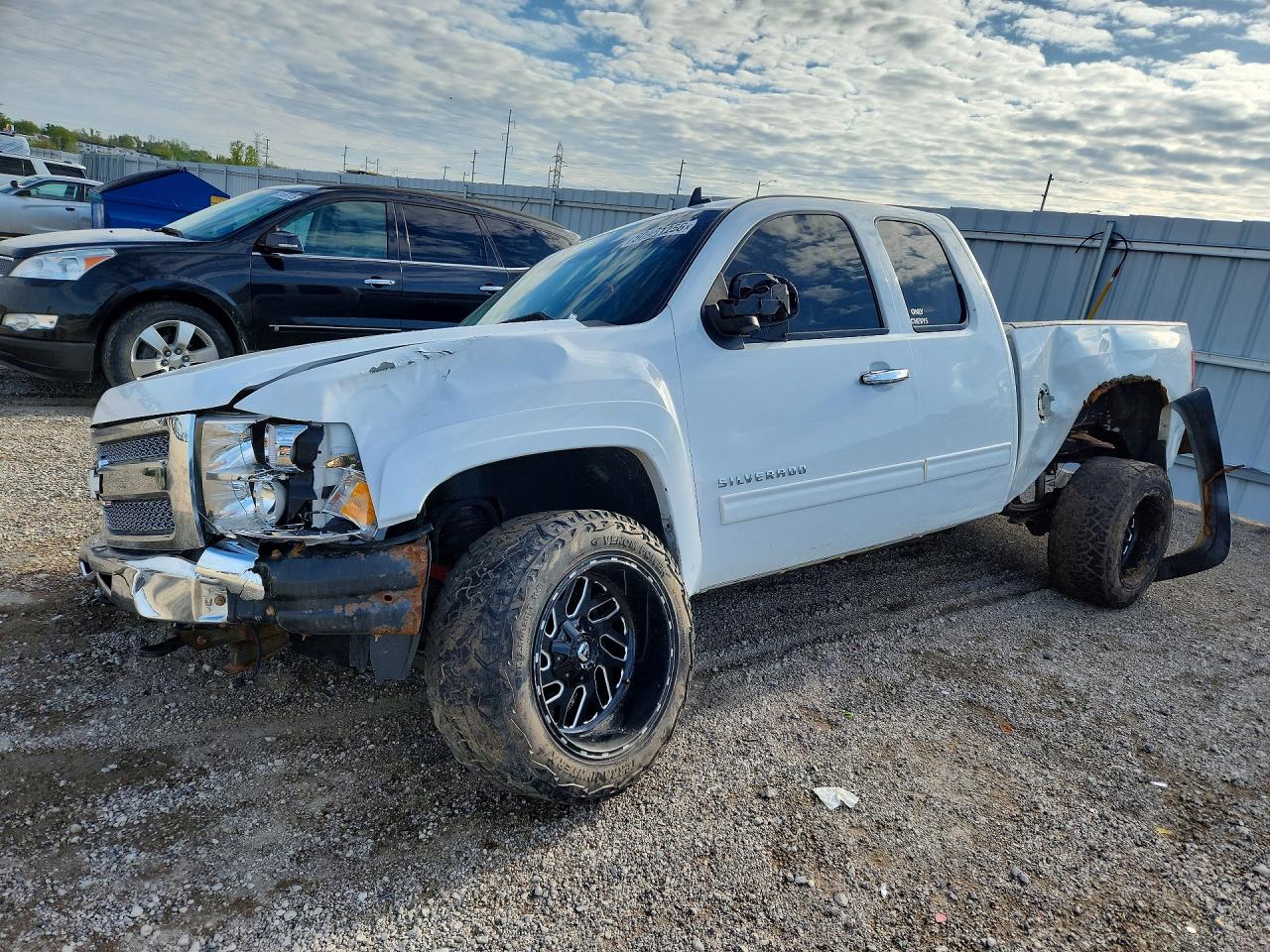 2013 CHEVROLET SILVERADO