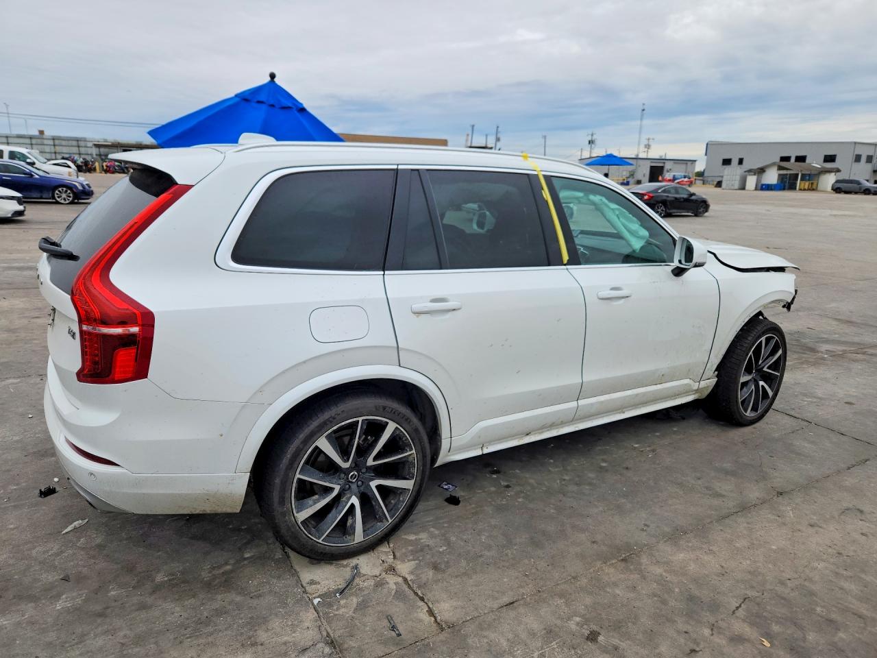 2020 VOLVO XC90