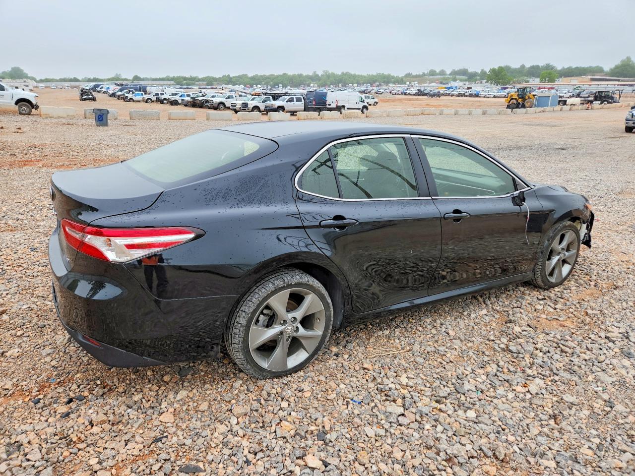 2018 TOYOTA CAMRY