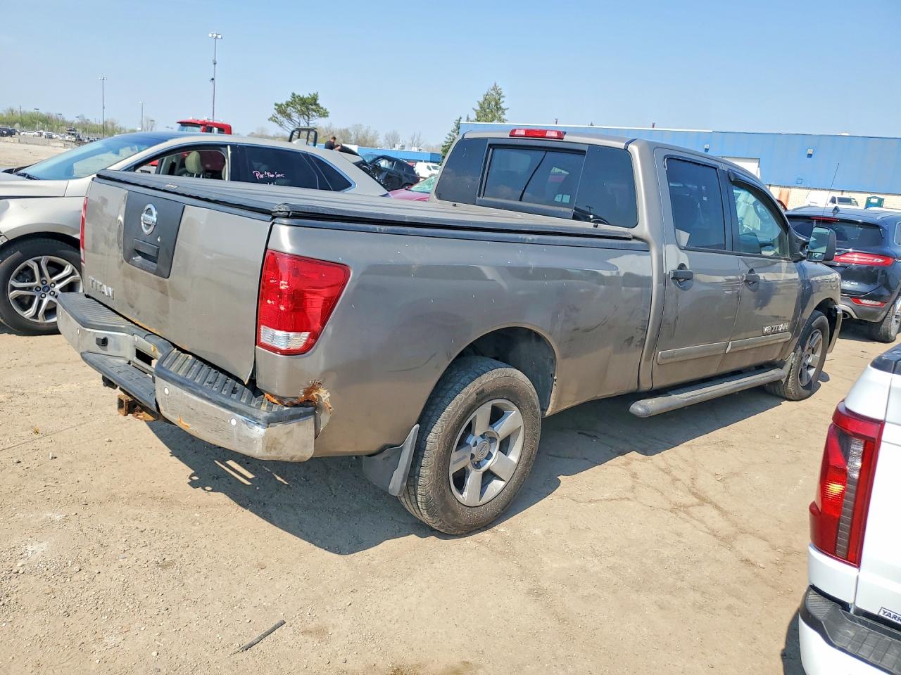 2008 NISS TITAN