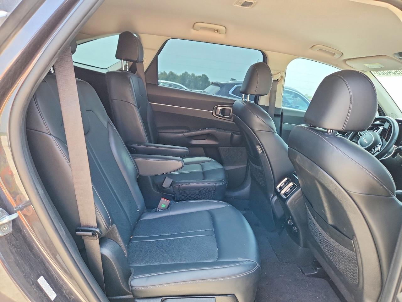 2022 KIA SORENTO