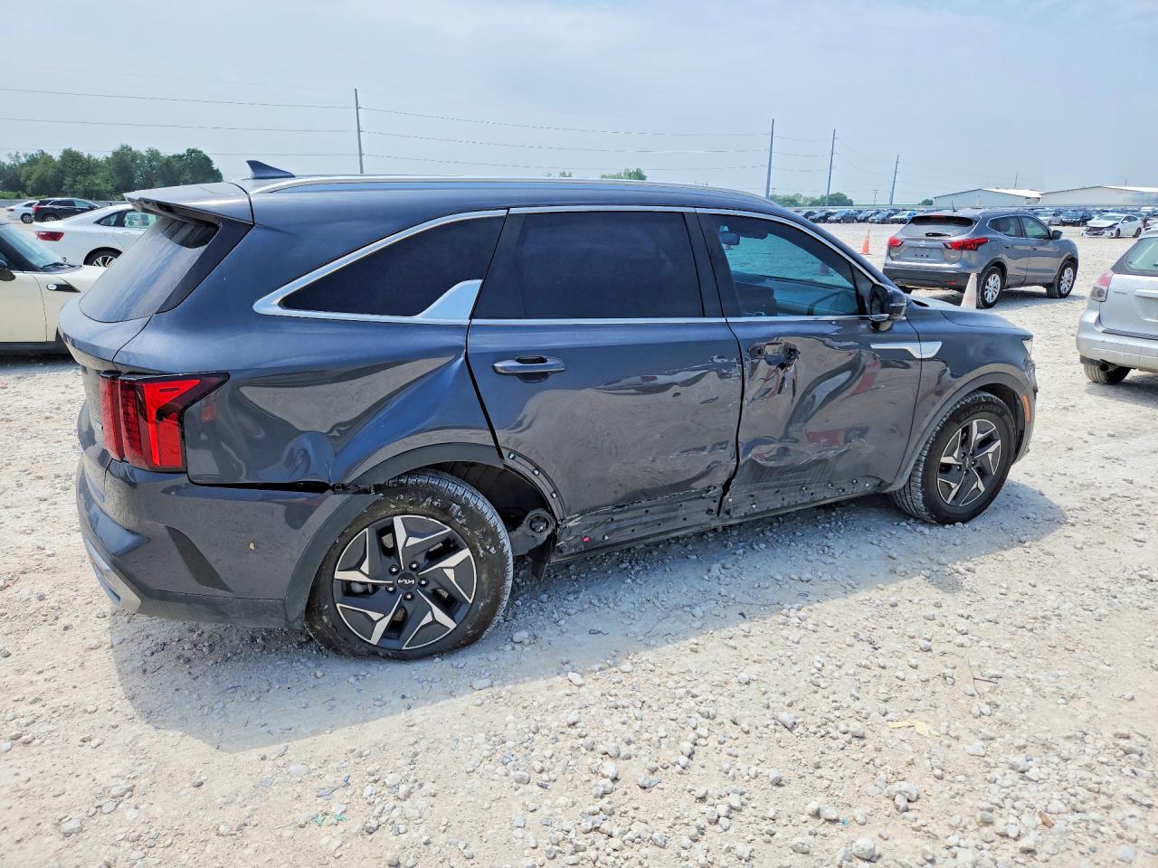 2022 KIA SORENTO