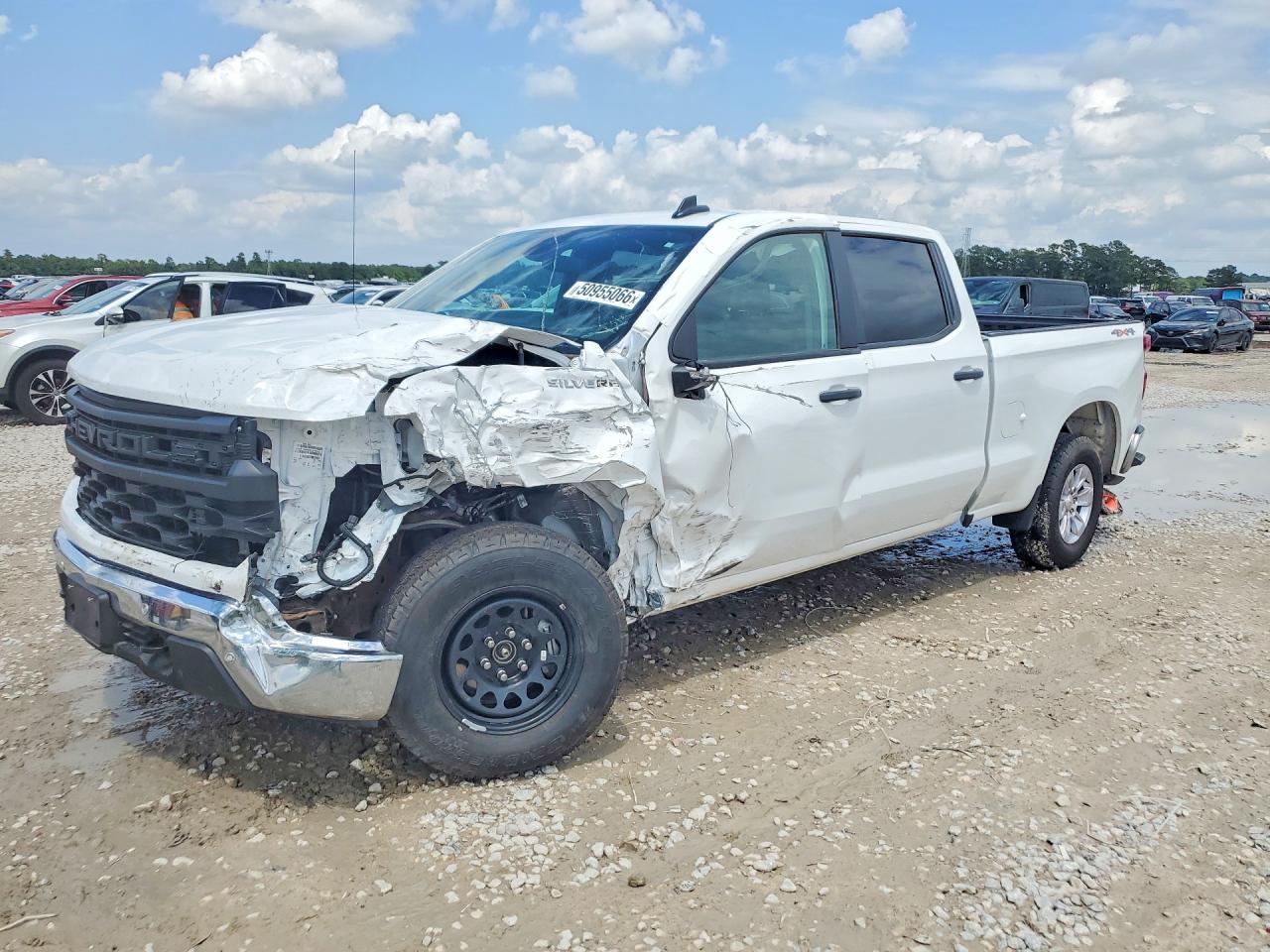 2025 CHEVROLET SILVERADO