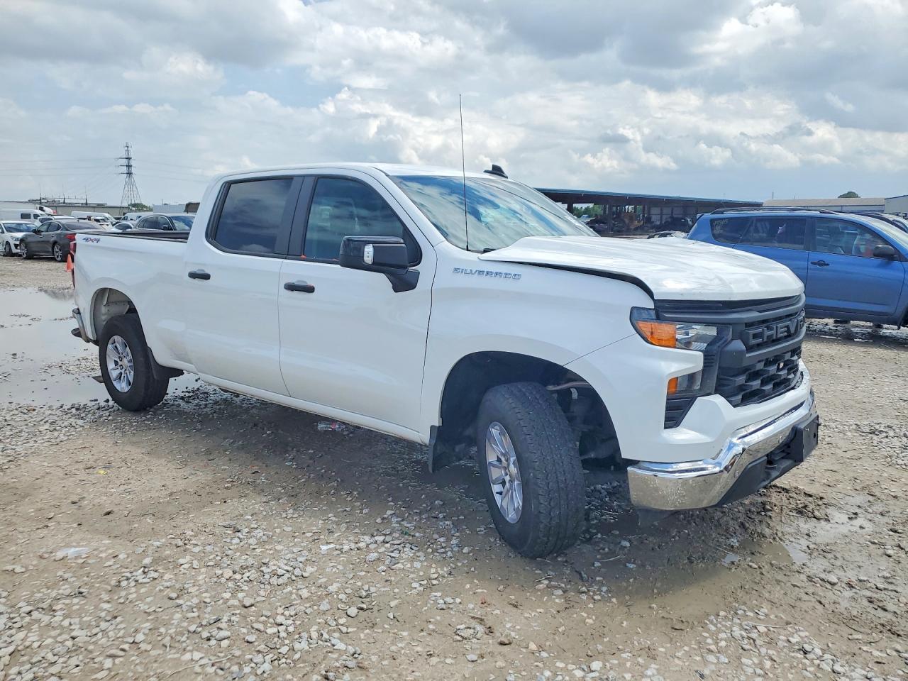 2025 CHEVROLET SILVERADO