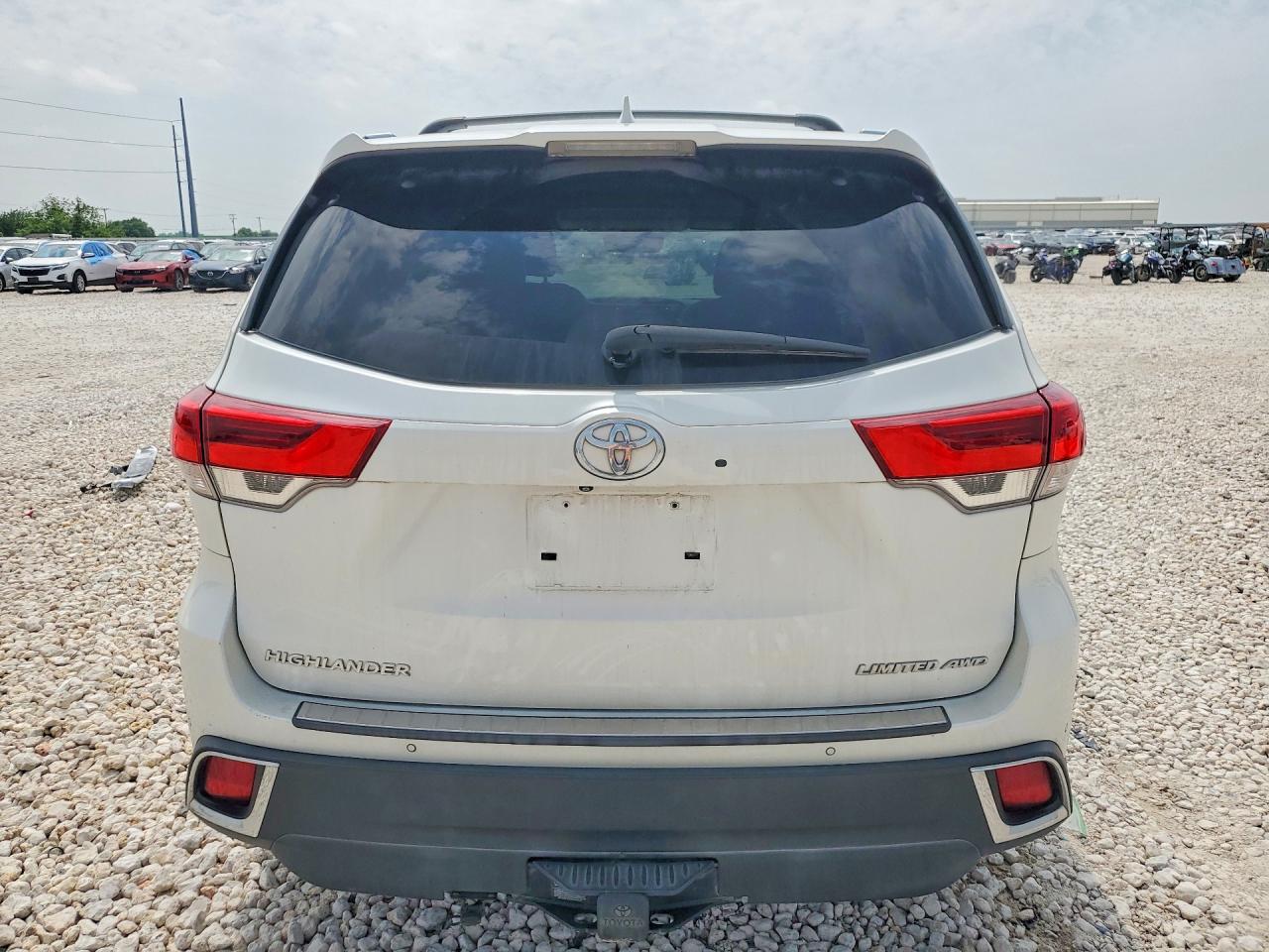 2019 TOYOTA HIGHLANDER