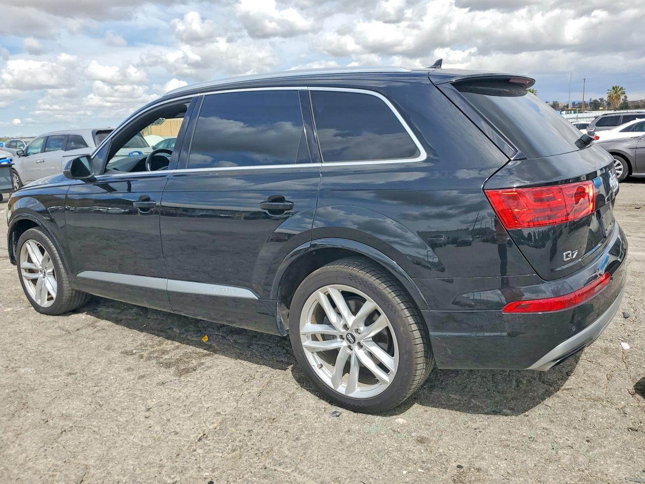 2017 AUDI Q7