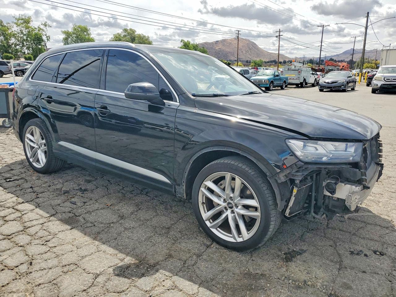 2017 AUDI Q7