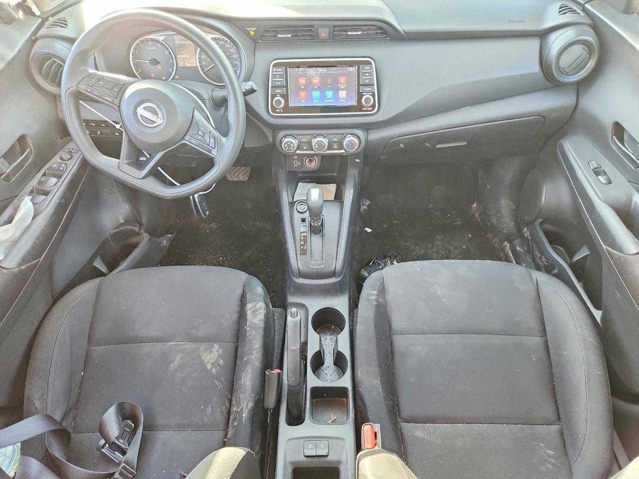 2023 NISSAN KICKS