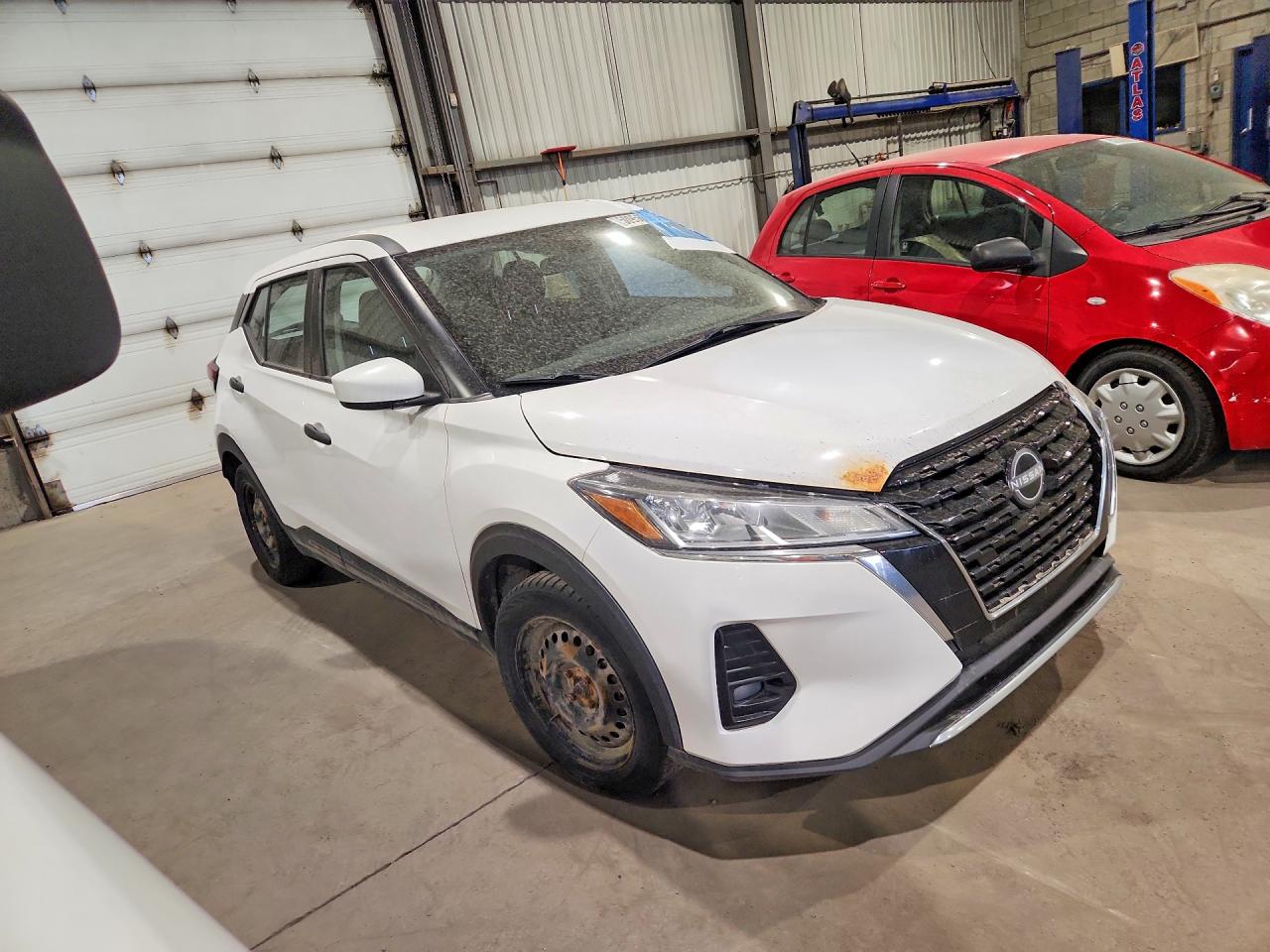 2023 NISSAN KICKS