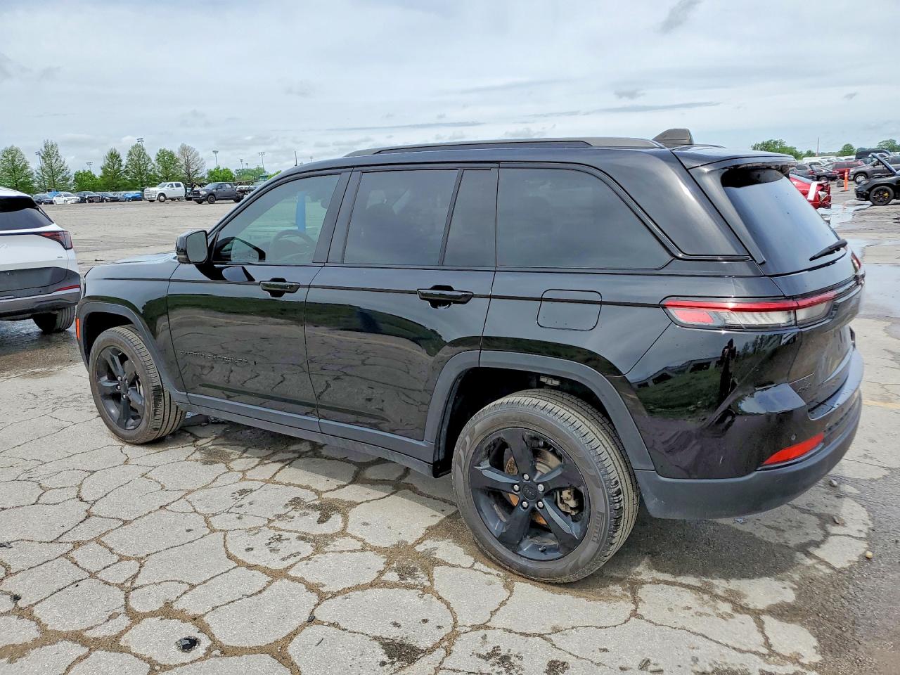 2023 JEEP CHEROKEE