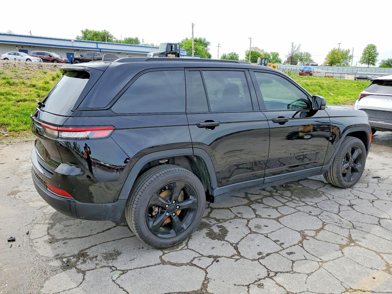 2023 JEEP CHEROKEE