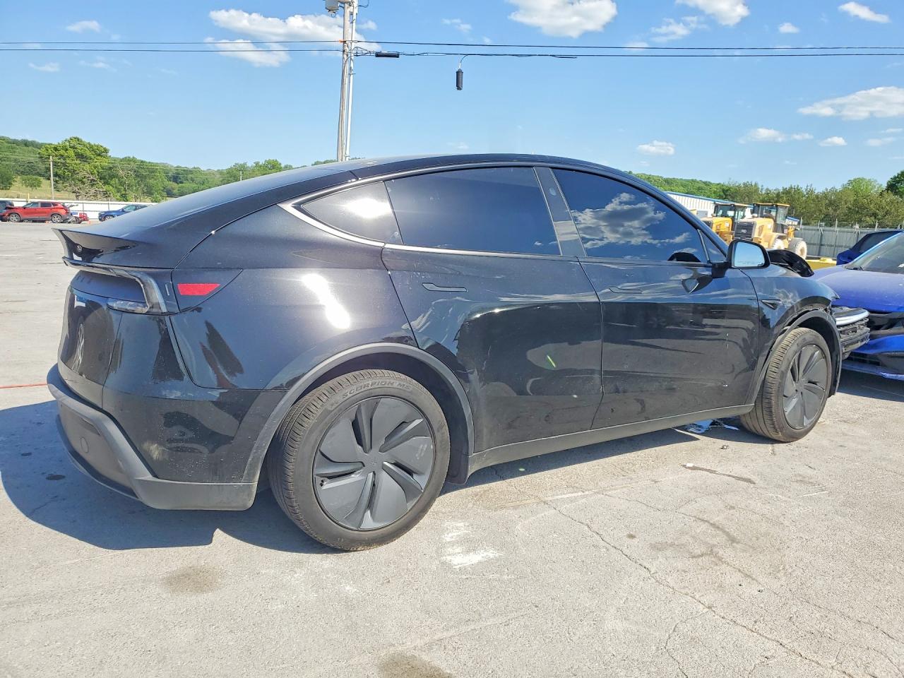 2026 TESLA MODEL Y