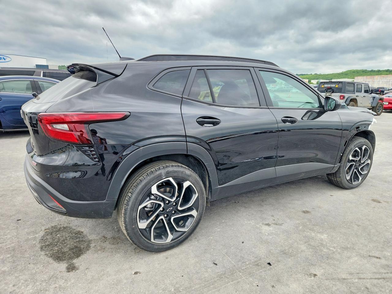 2025 CHEVROLET TRAX