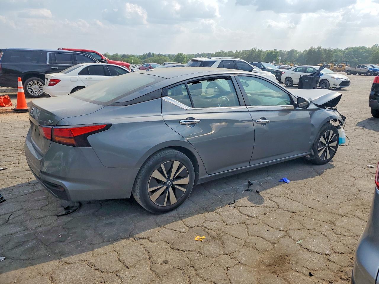 2022 NISSAN ALTIMA