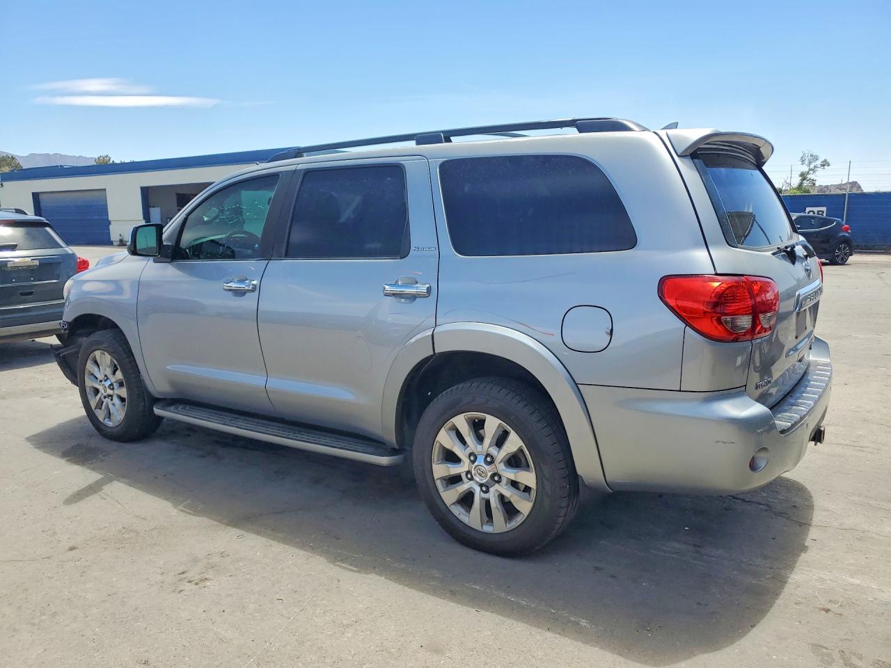 2010 TOYOTA SEQUOIA