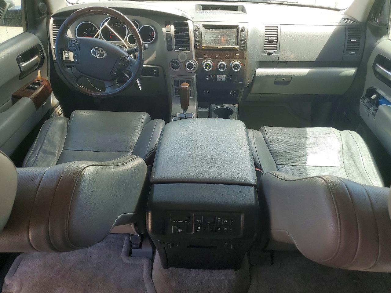 2010 TOYOTA SEQUOIA