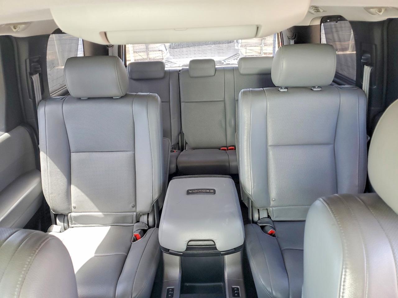 2010 TOYOTA SEQUOIA