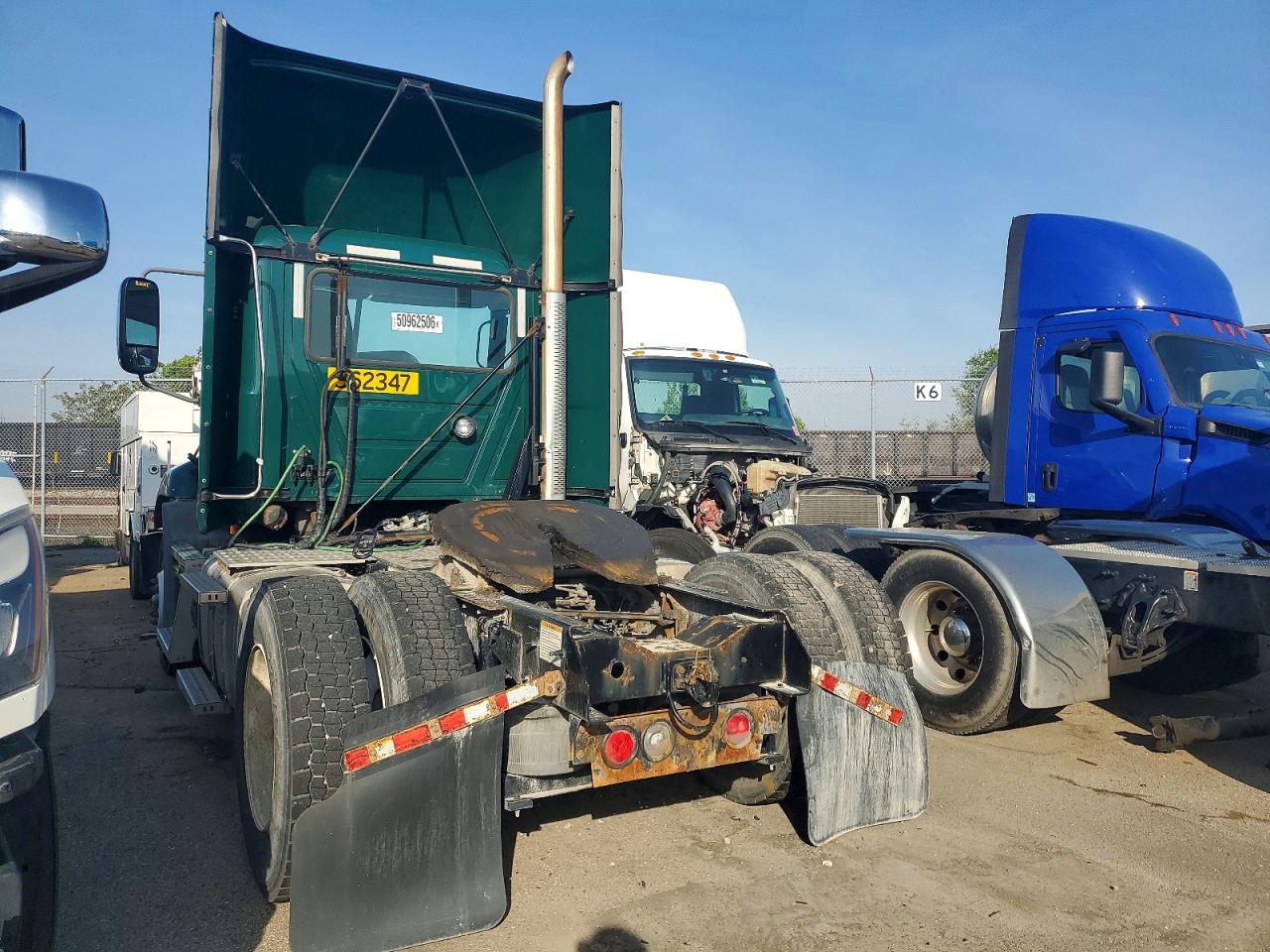2017 MACK CXU613