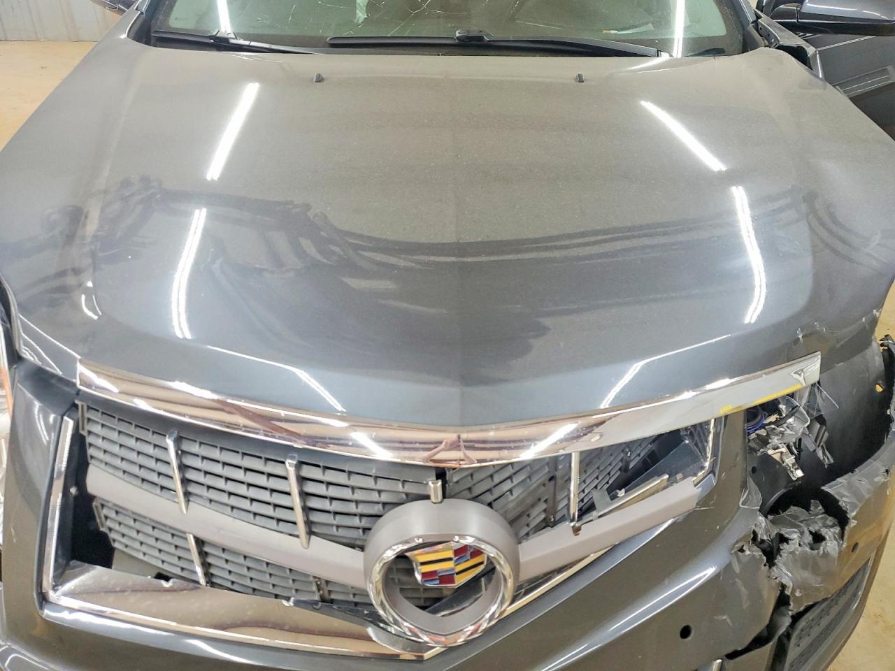 2010 CADILLAC SRX LUXURY