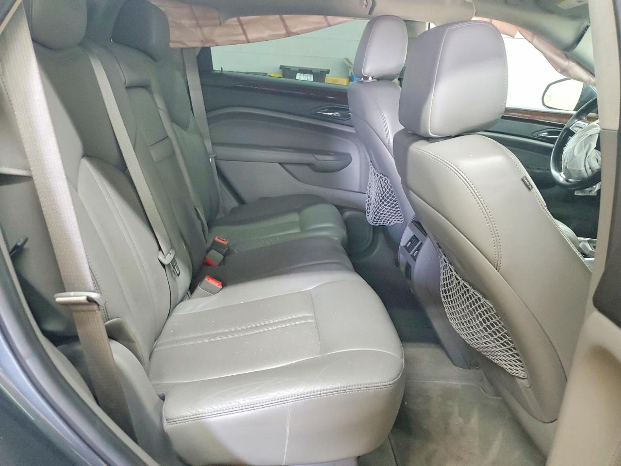 2010 CADILLAC SRX LUXURY
