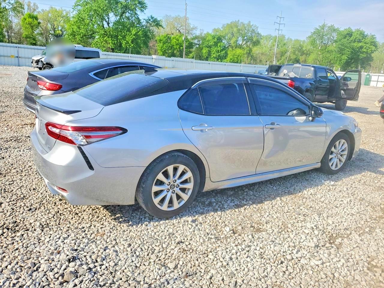 2019 TOYOTA CAMRY