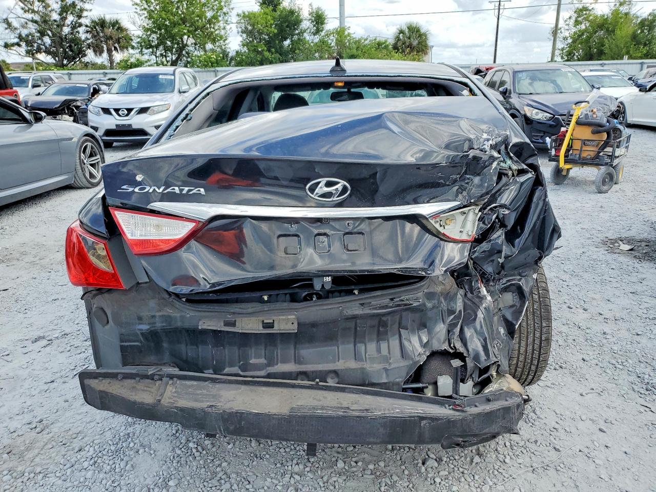 2013 HYUNDAI SONATA