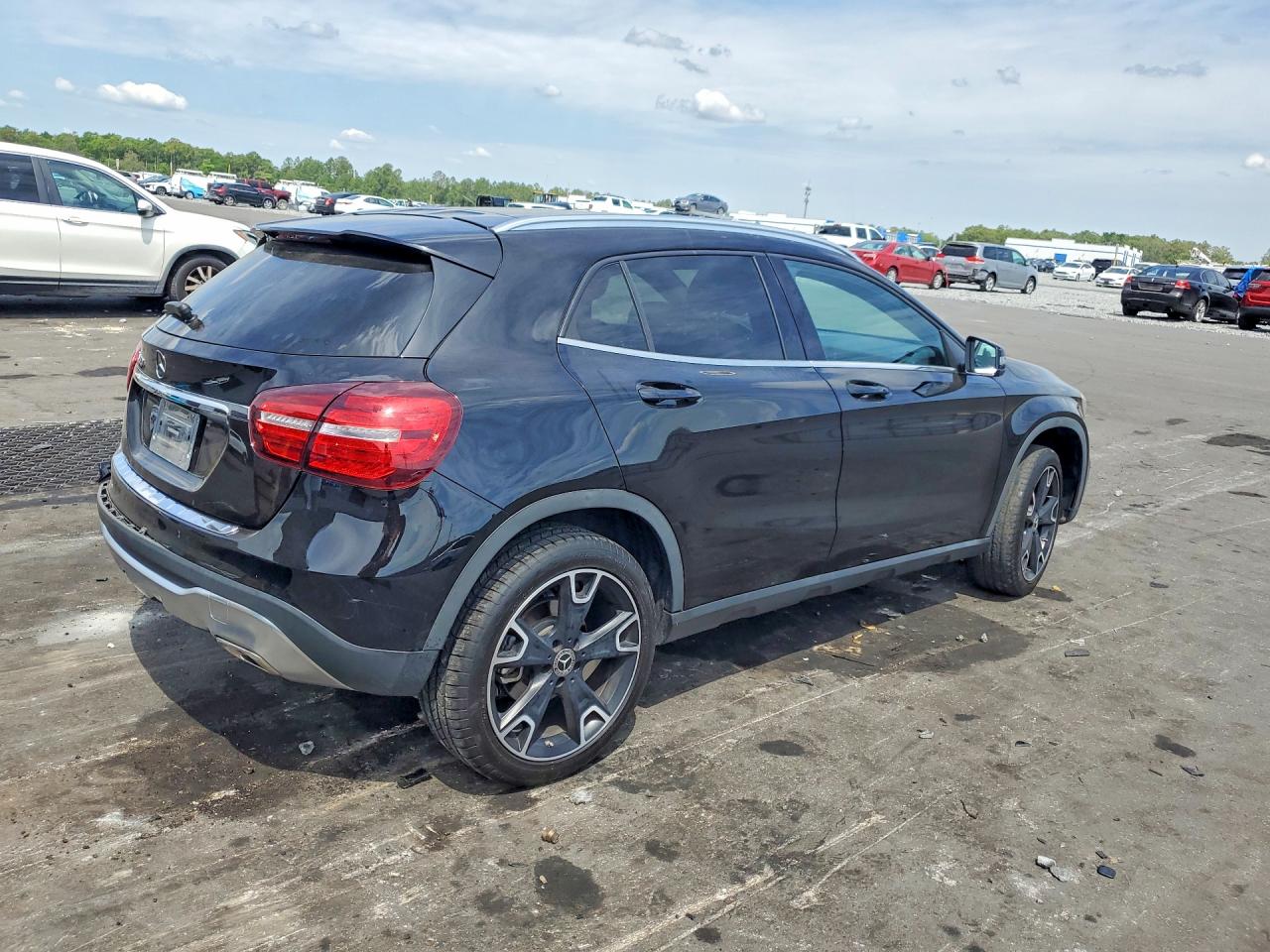 2019 MERCEDES-BENZ GLA-CLASS