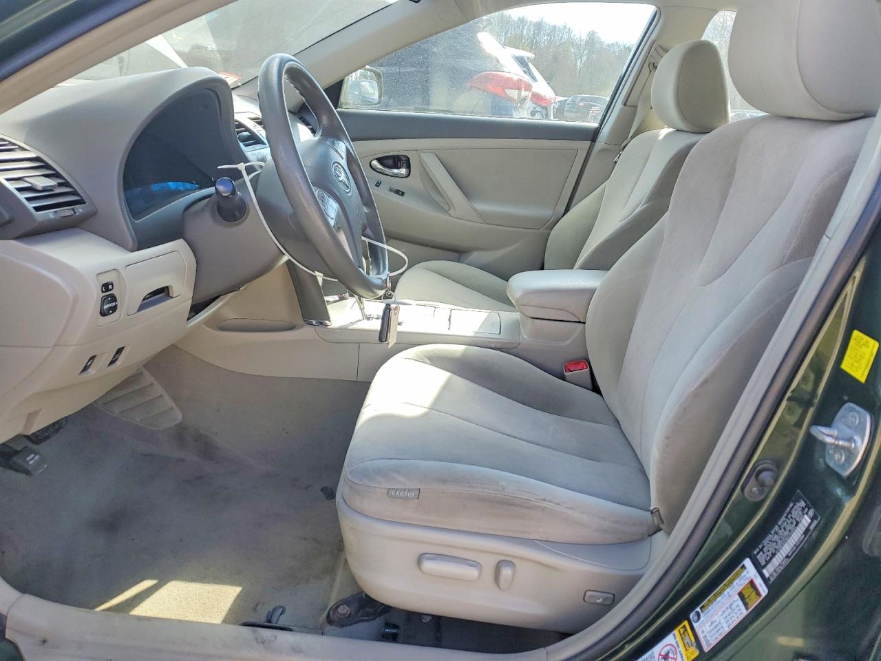 2011 TOYOTA CAMRY