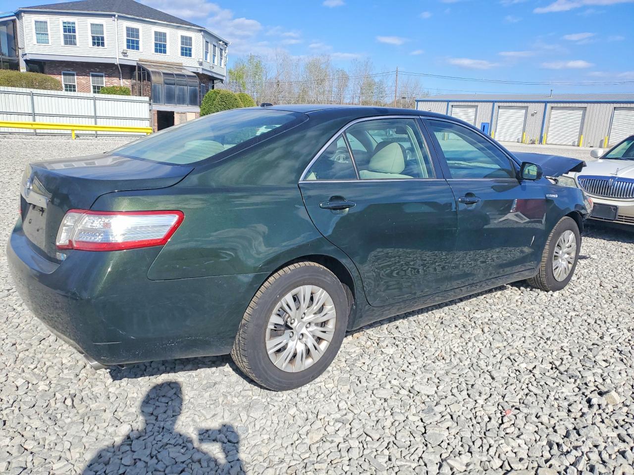 2011 TOYOTA CAMRY