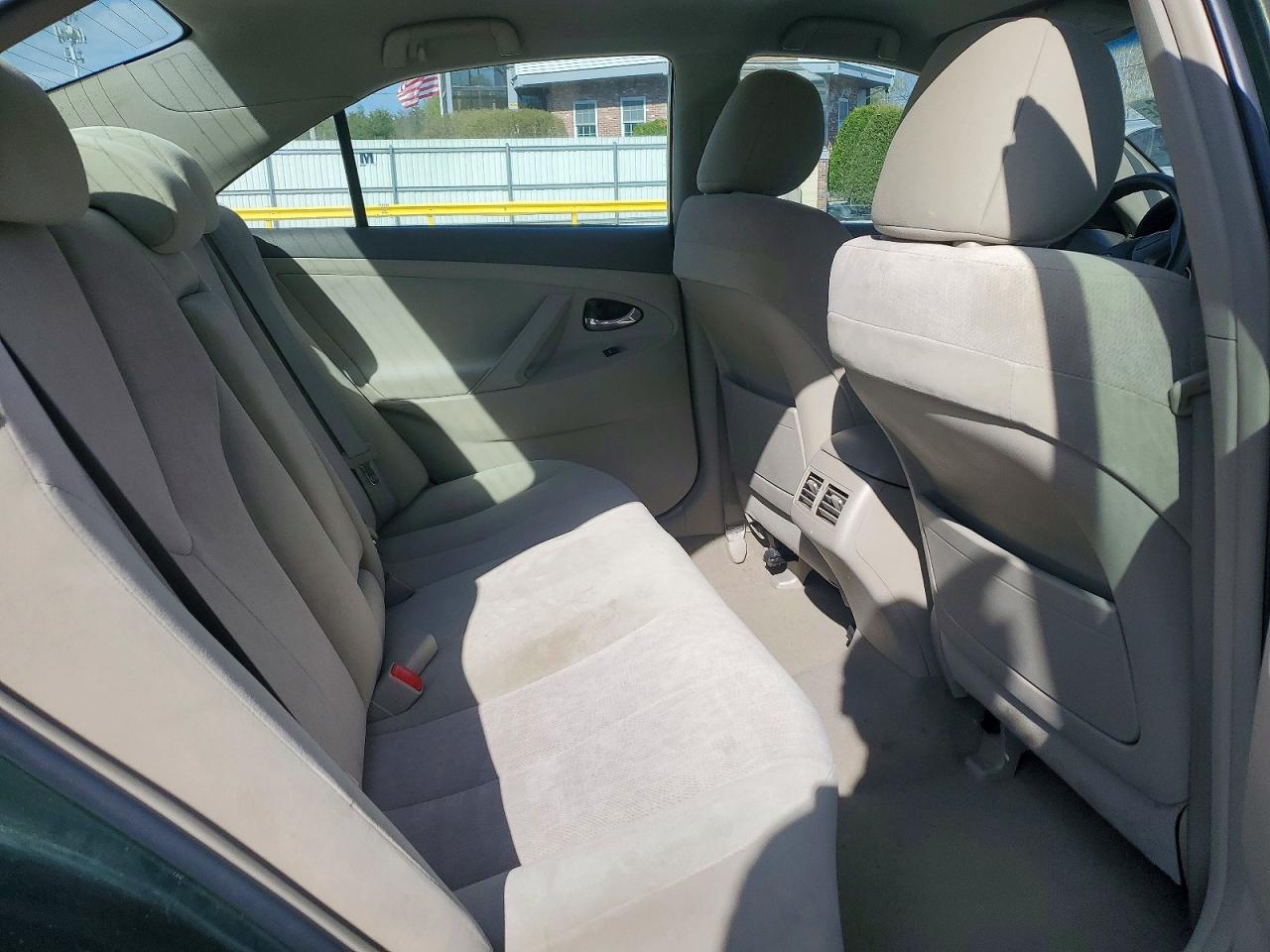 2011 TOYOTA CAMRY