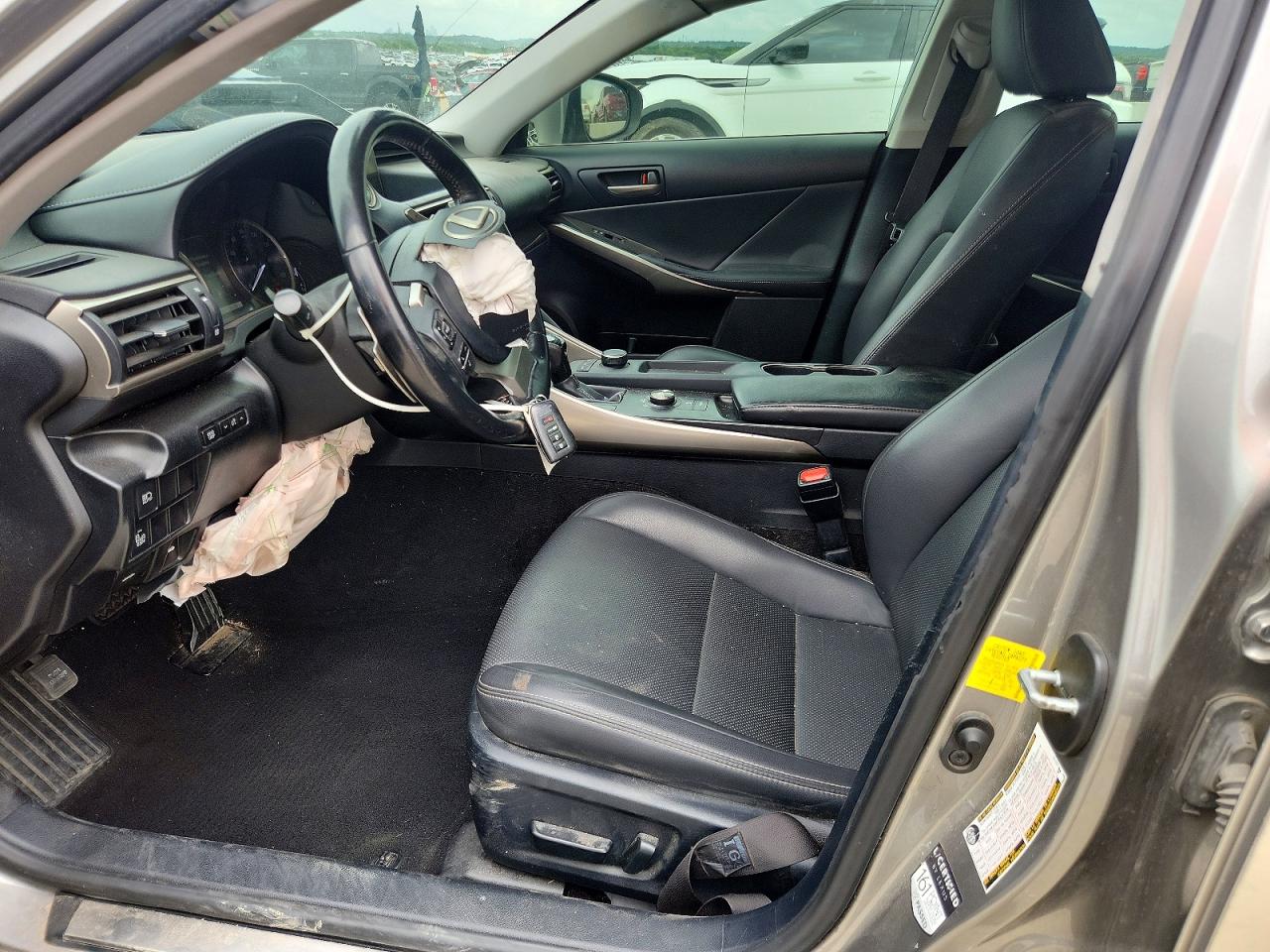 2019 LEXUS IS