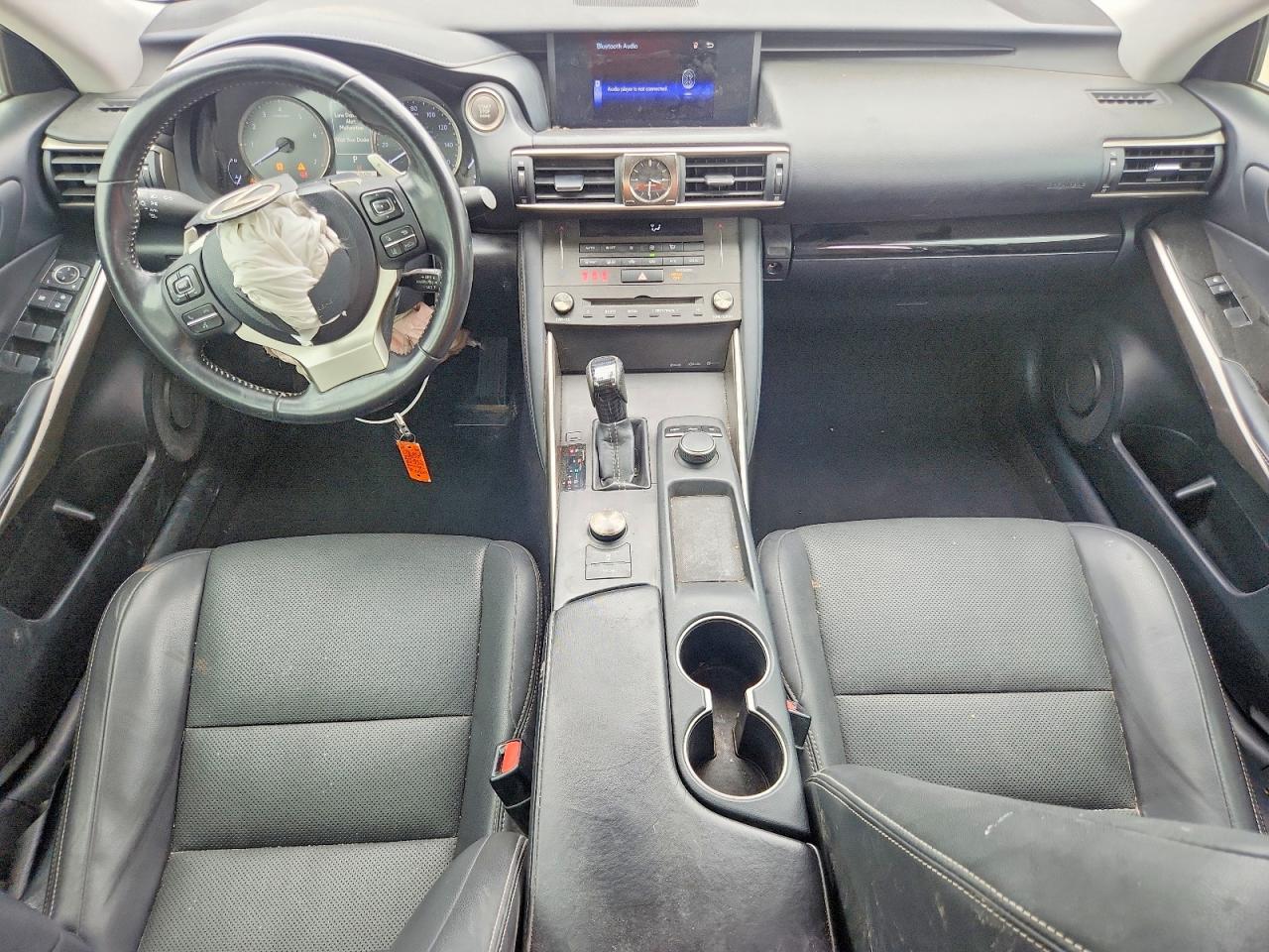 2019 LEXUS IS