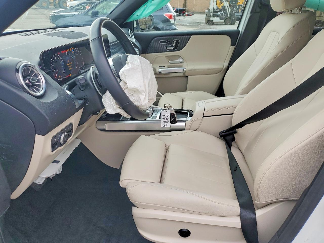 2025 MERCEDES-BENZ GLB-CLASS