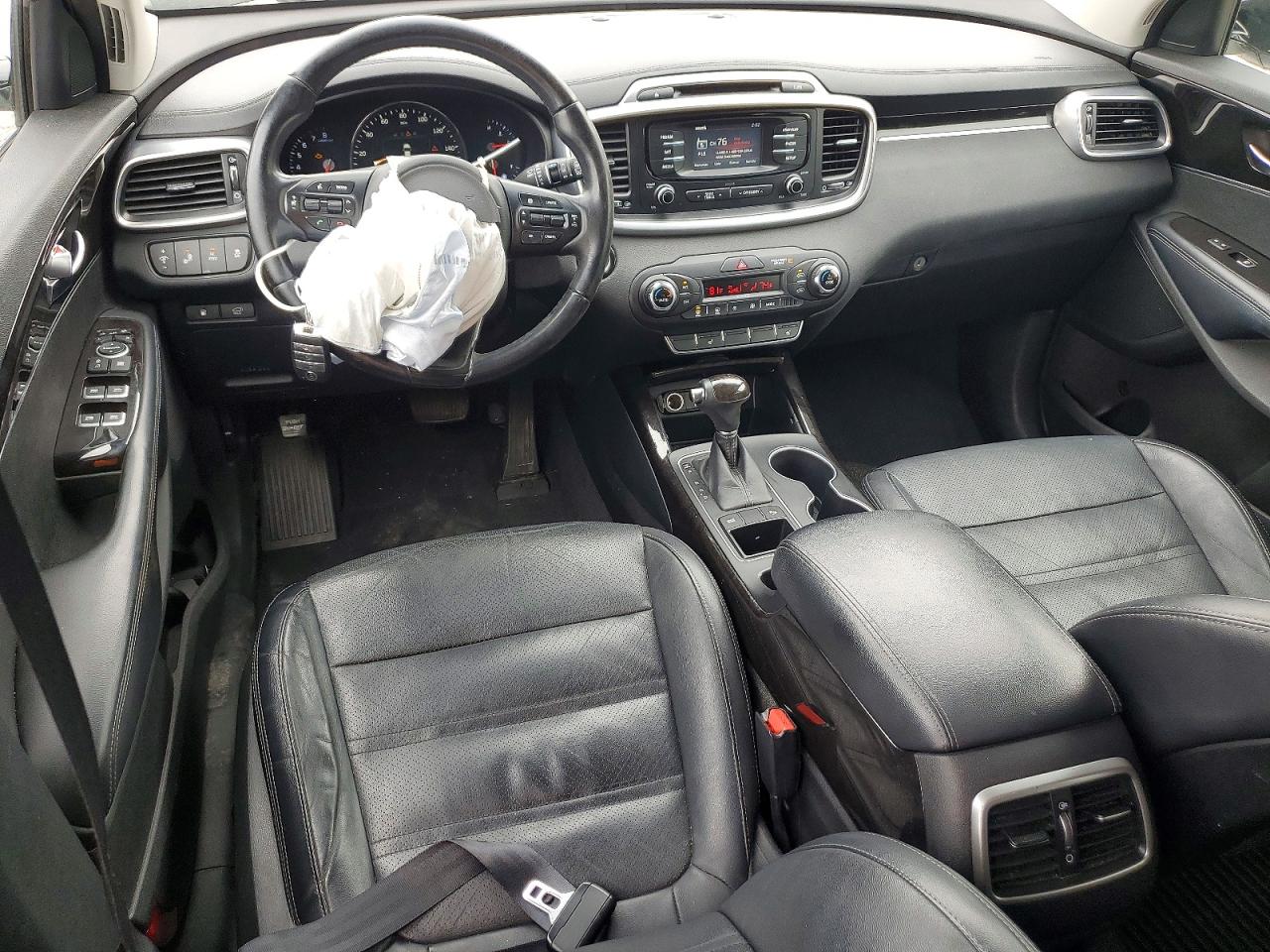 2016 KIA SORENTO