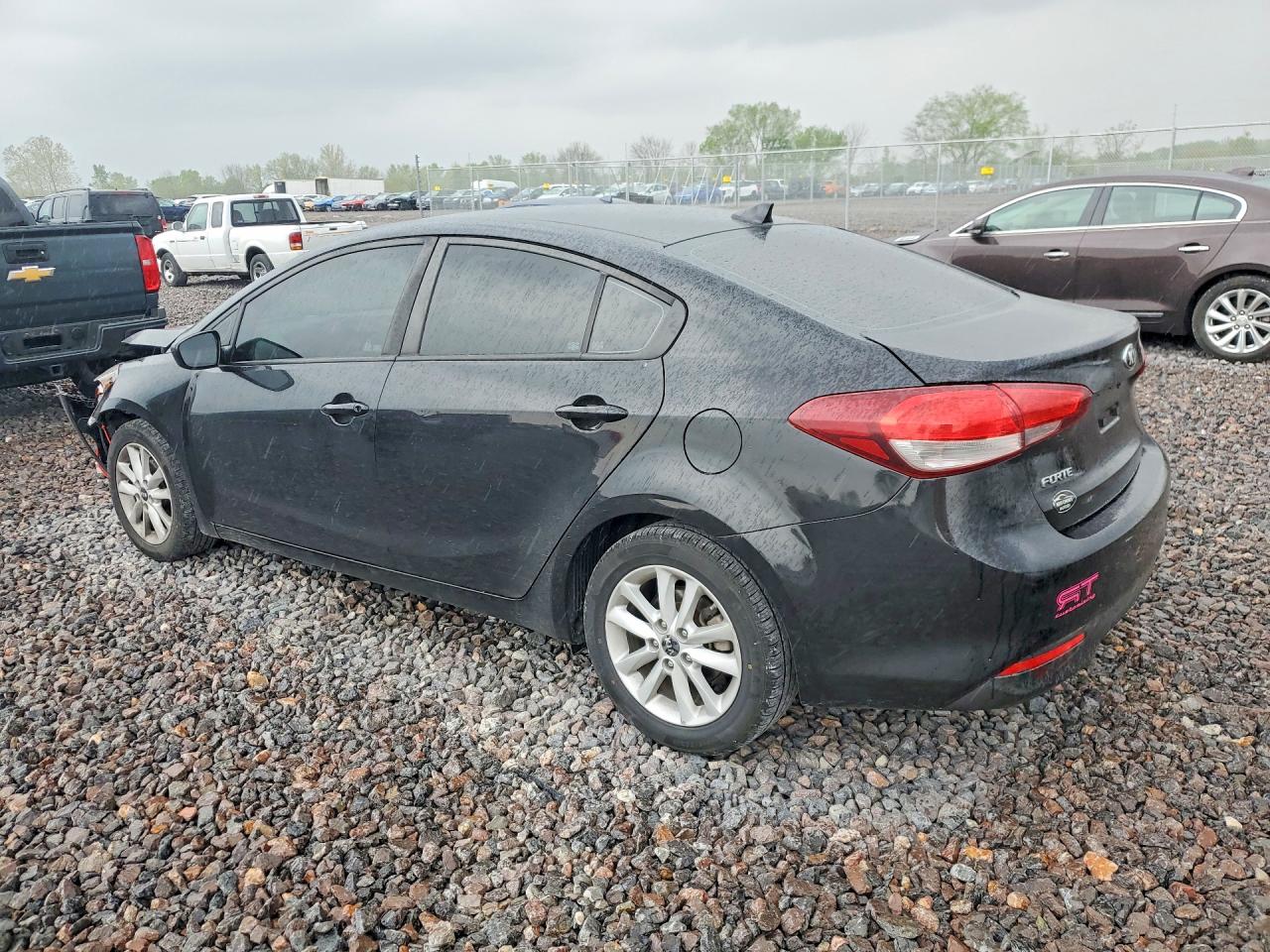 2017 KIA FORTE