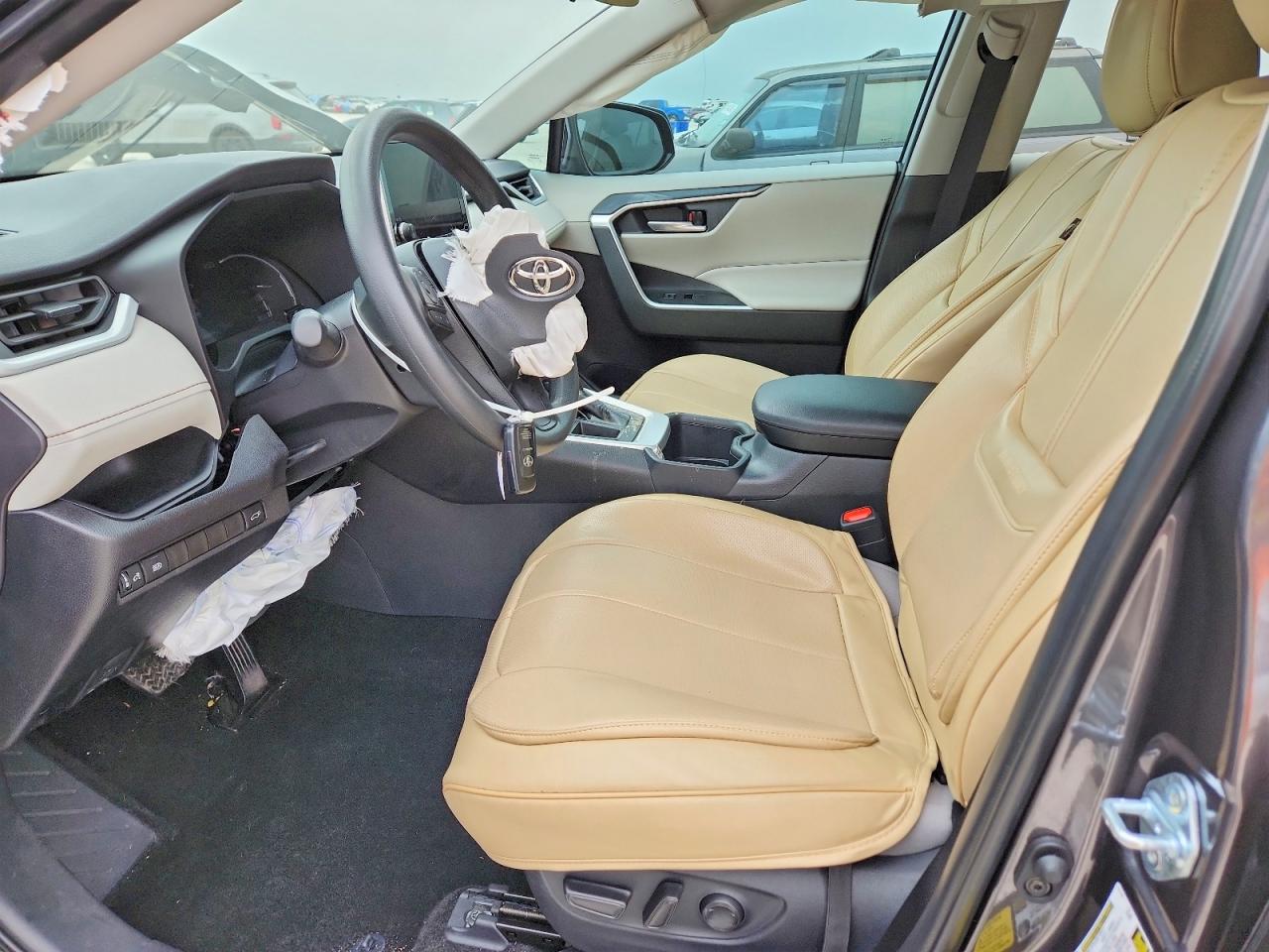 2025 TOYOTA RAV4