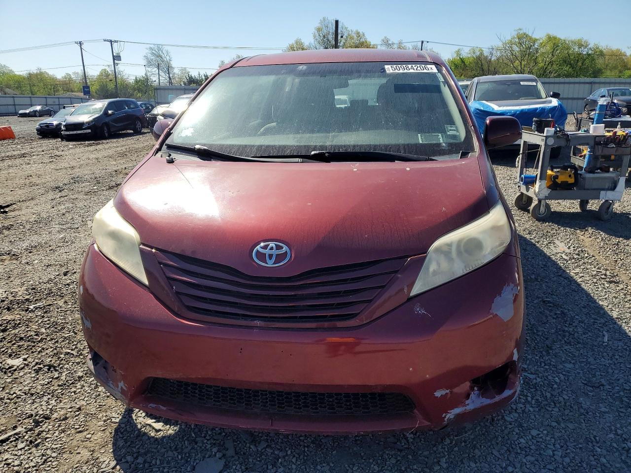 2015 TOYOTA SIENNA