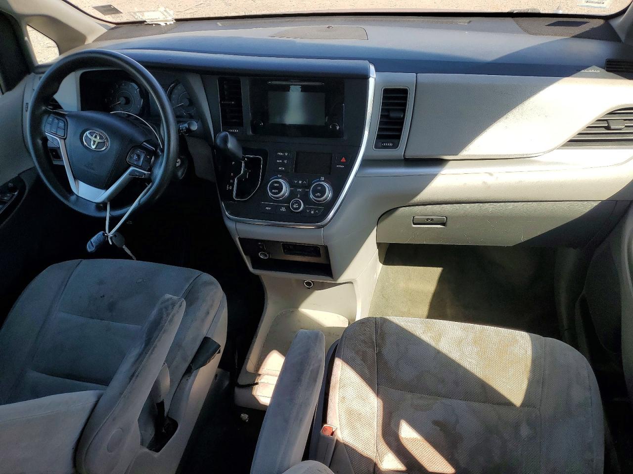 2015 TOYOTA SIENNA
