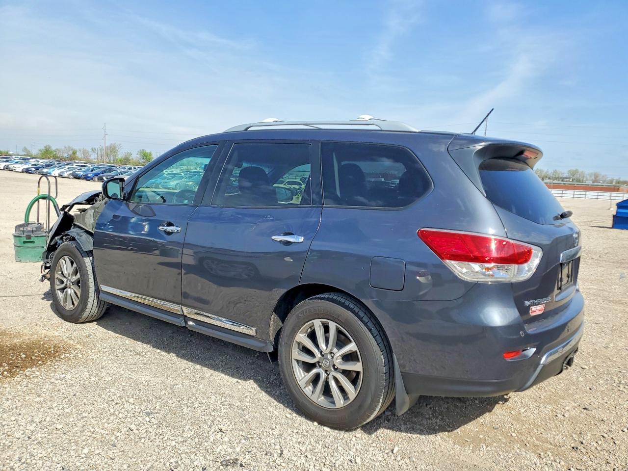 2013 NISSAN PATHFINDER
